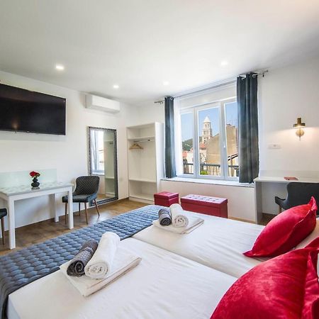 Split Central Luxury Studios Bagian luar foto