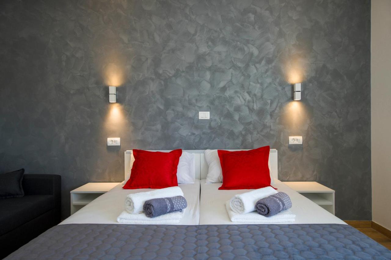 Split Central Luxury Studios Bagian luar foto