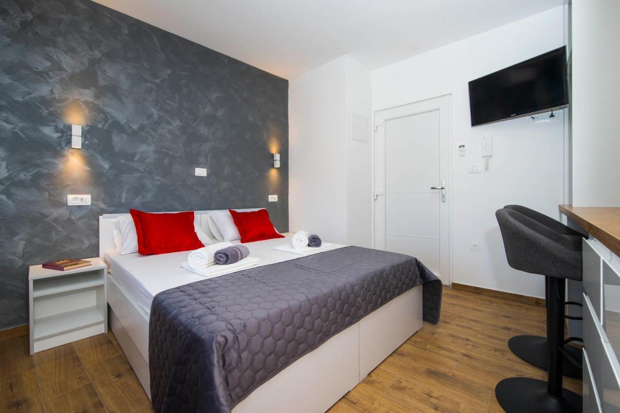 Split Central Luxury Studios Bagian luar foto