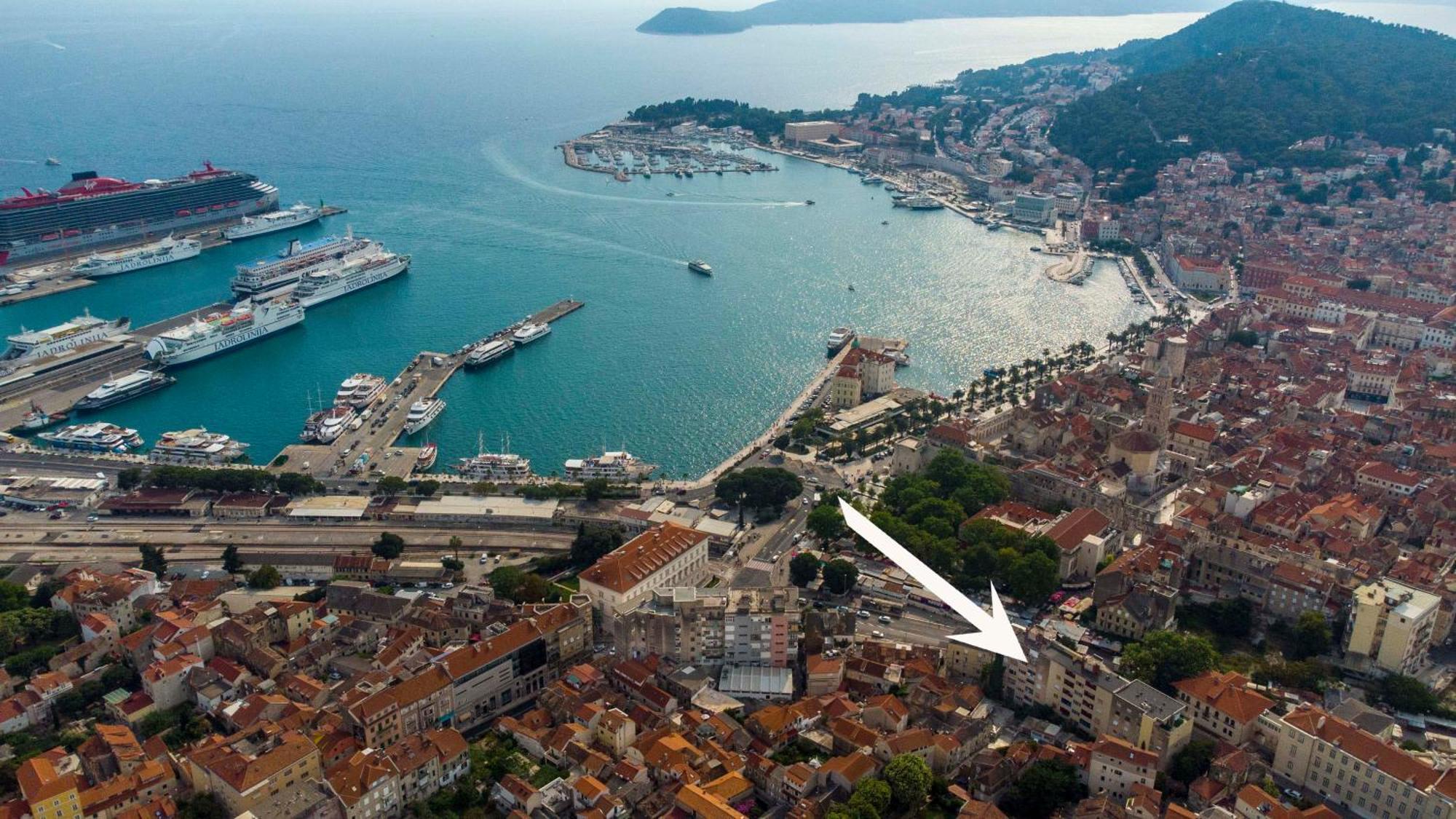 Split Central Luxury Studios Bagian luar foto